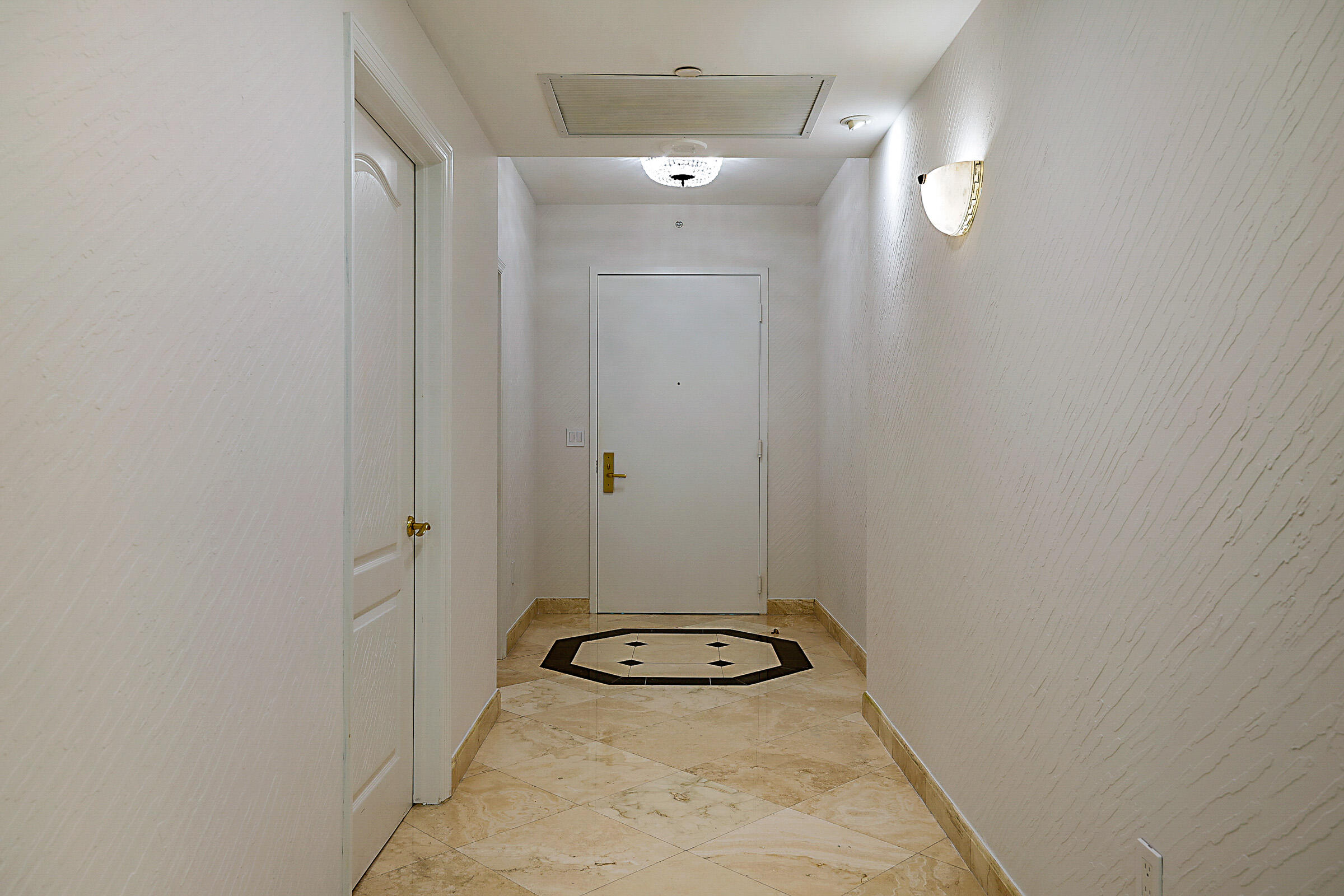 500 Southeast Mizner Boulevard, Unit A608 Boca Raton, FL 33432 - Photo 2 of 65 500 SE Mizner Blvd Unit A608-1