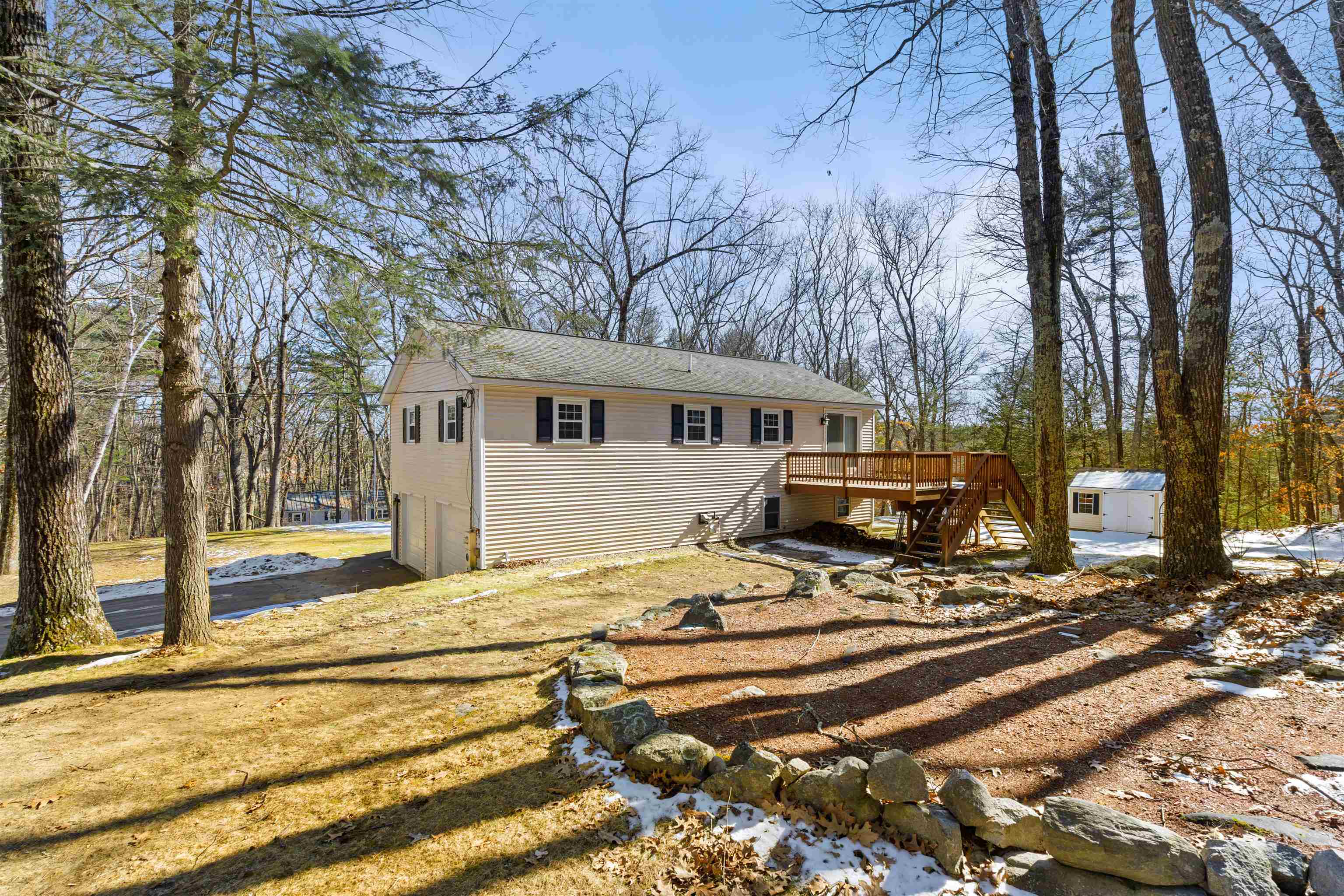 32 Kienia Road Hudson, NH 03051 - Photo 22 of 32