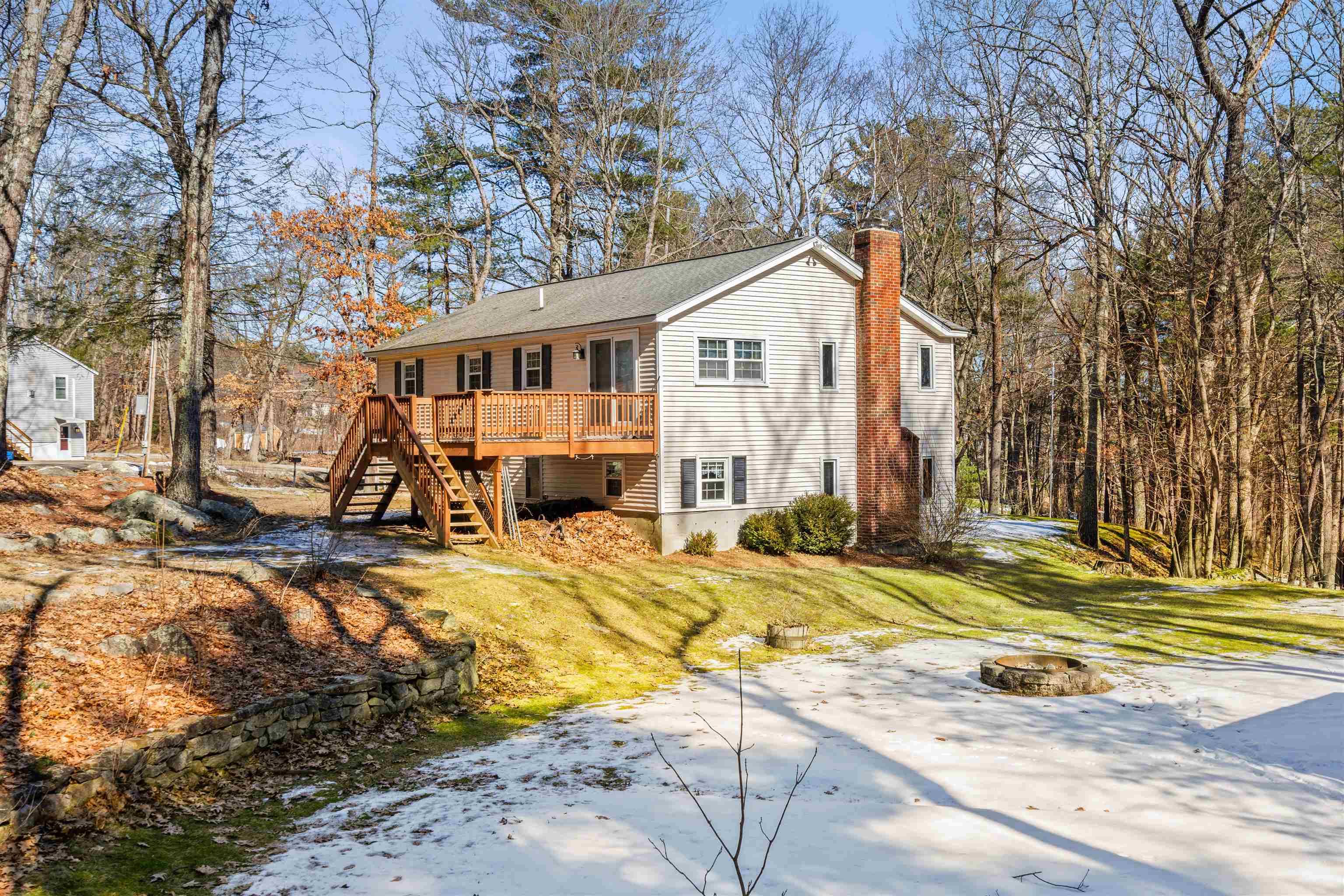 32 Kienia Road Hudson, NH 03051 - Photo 23 of 32