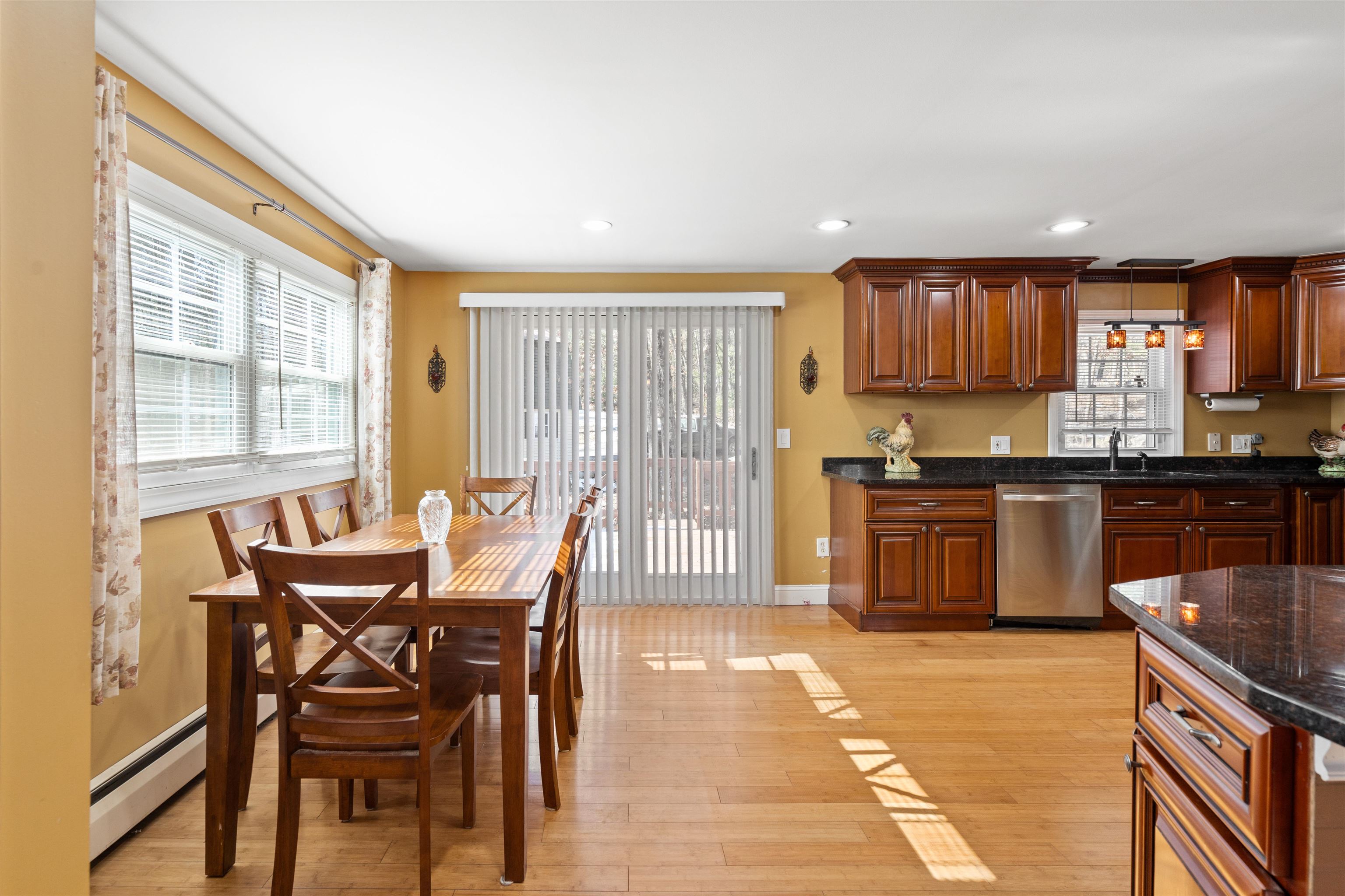 32 Kienia Road Hudson, NH 03051 - Photo 28 of 32