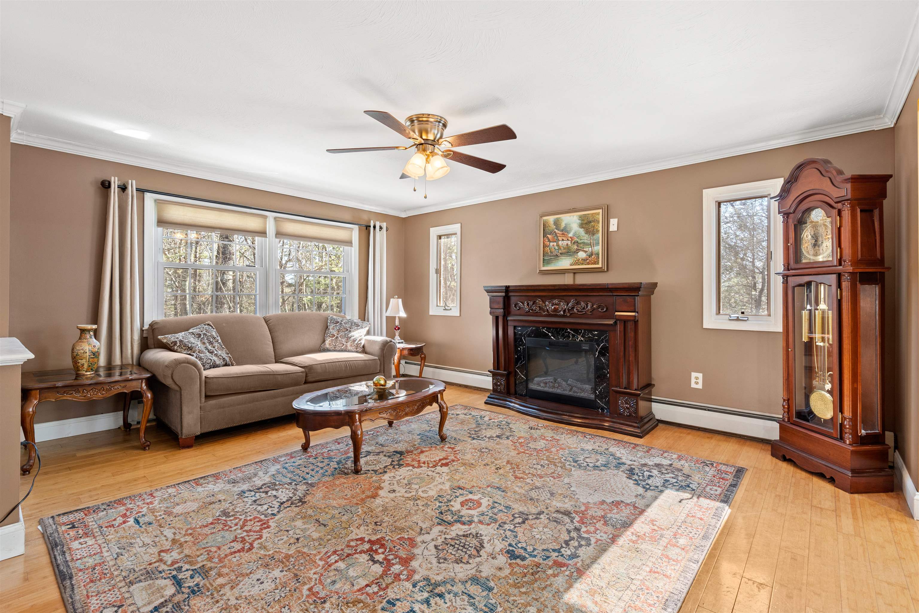 32 Kienia Road Hudson, NH 03051 - Photo 4 of 32