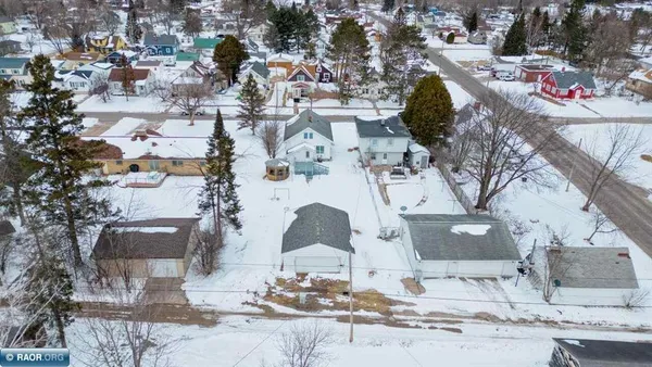 $154,900 | 411 9th Street Northwest, Chisholm, MN 55719