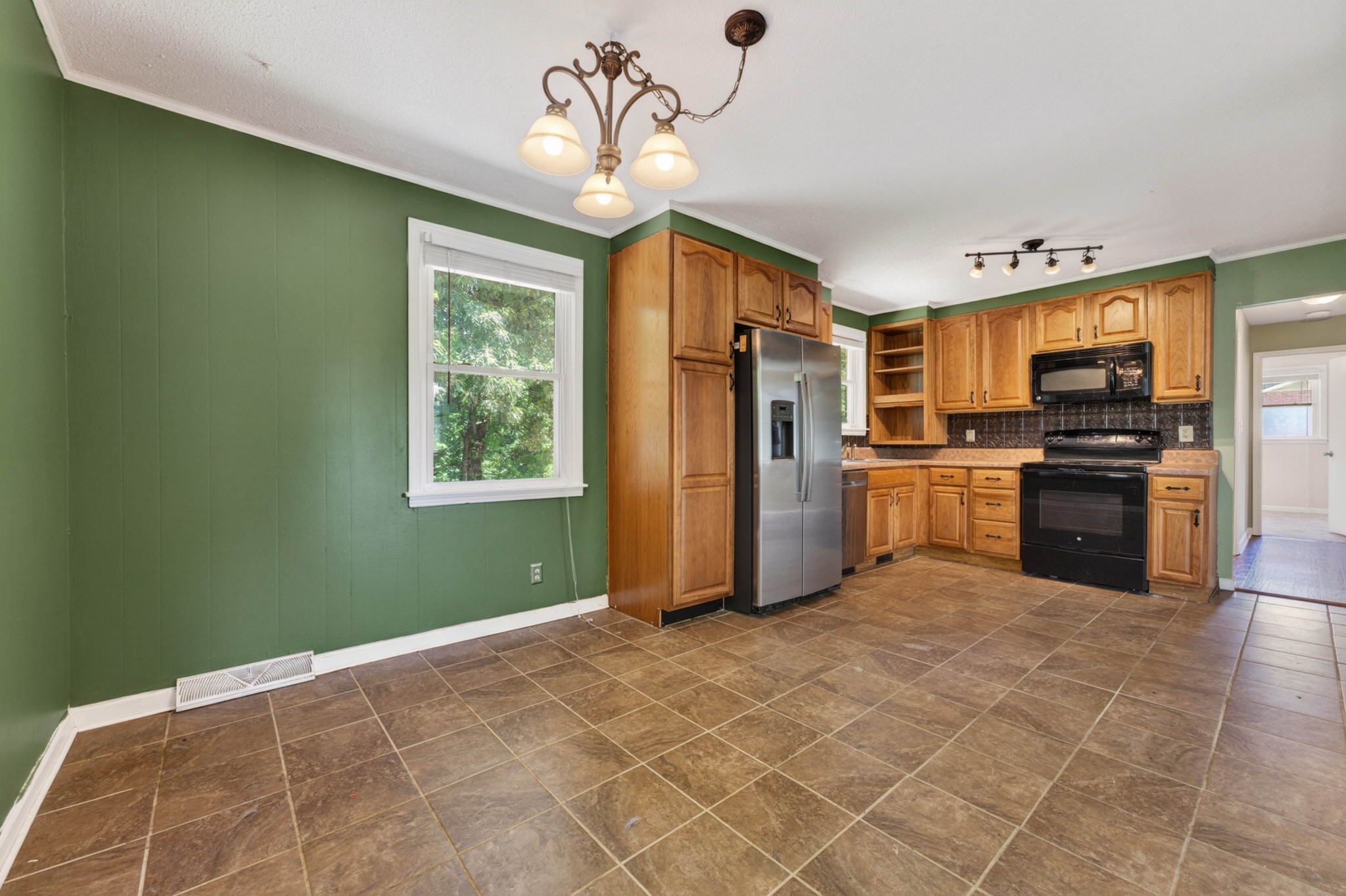 807 Pollard Road Clarksville, TN 37042 - Photo 11 of 36