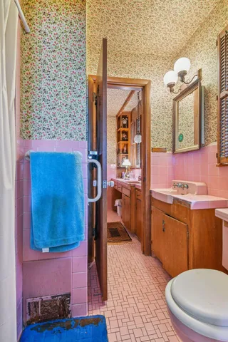 $875,000 | 5536 St Johns Avenue, Edina, MN 55424