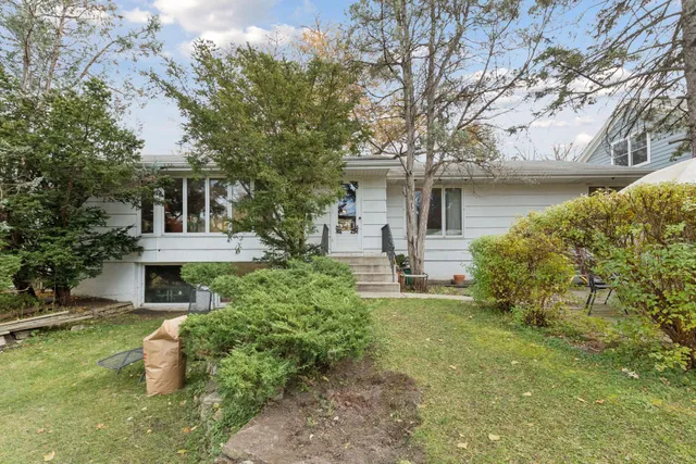 $875,000 | 5536 St Johns Avenue, Edina, MN 55424