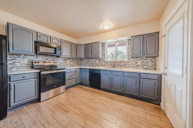 $385,000 | 152 East Hampton Avenue, Mesa, AZ 85210