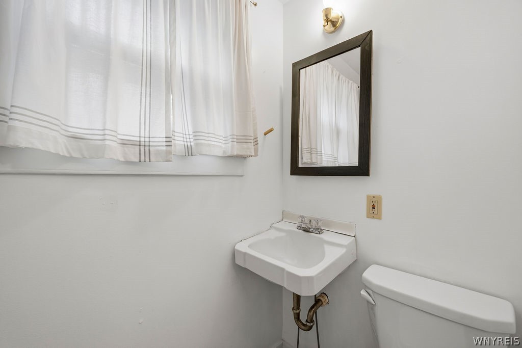 175 Niagara Street Lewiston, NY 14092 - Photo 26 of 33 Main Bath