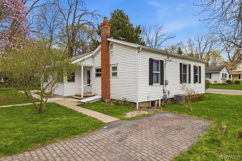 175 Niagara Street Lewiston, NY 14092 - Photo 29 of 33