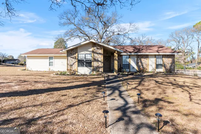 $238,500 | 111 Turtle Creek Drive, Warner Robins, GA 31088