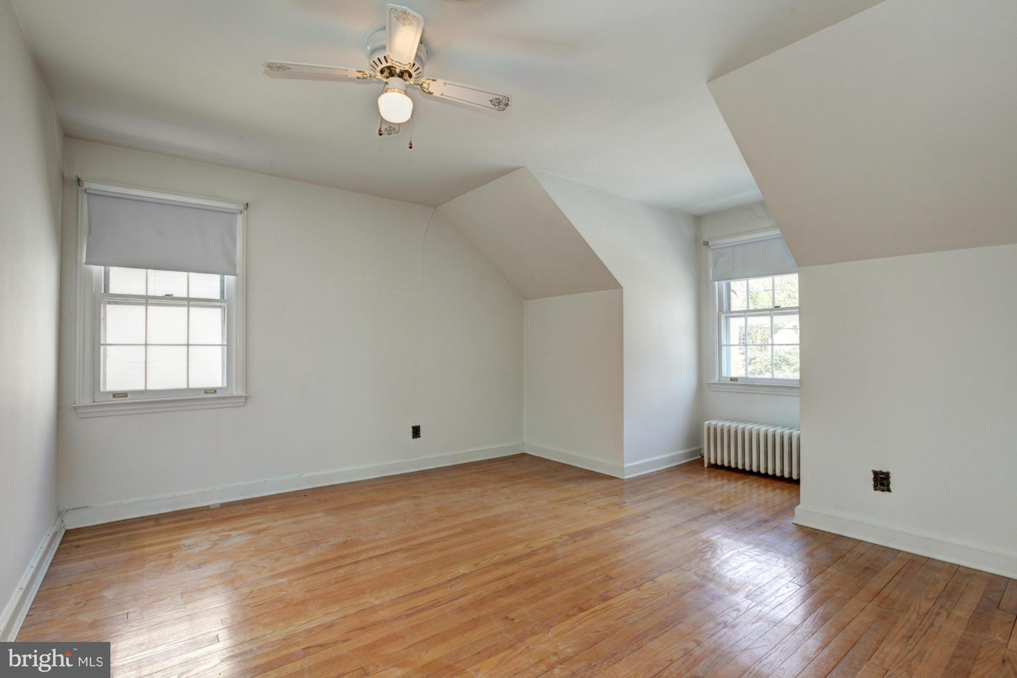 9906 Capitol View Avenue Silver Spring, MD 20910 - Photo 14 of 28 Bedroom (Master)