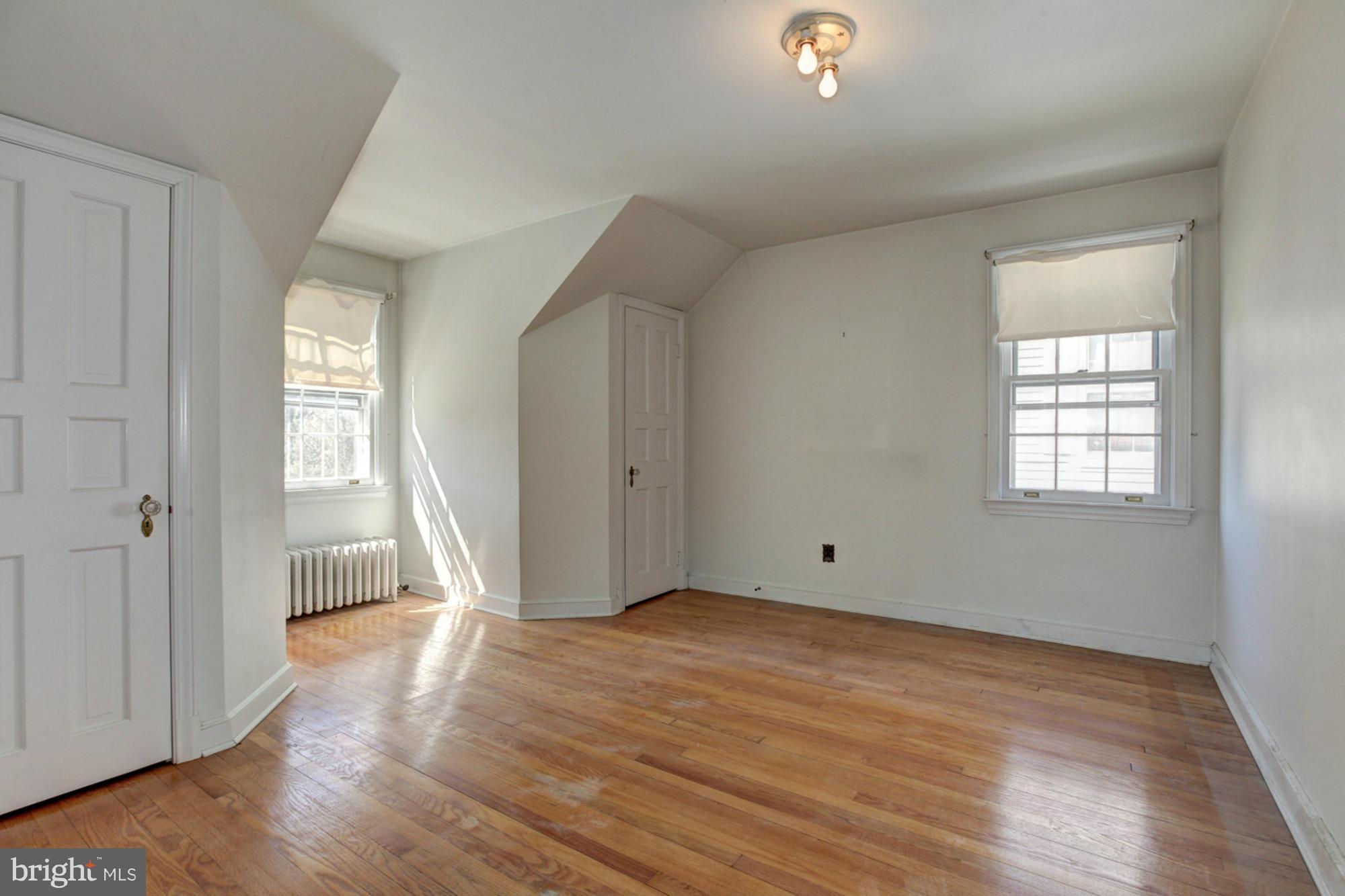 9906 Capitol View Avenue Silver Spring, MD 20910 - Photo 20 of 28 Bedroom