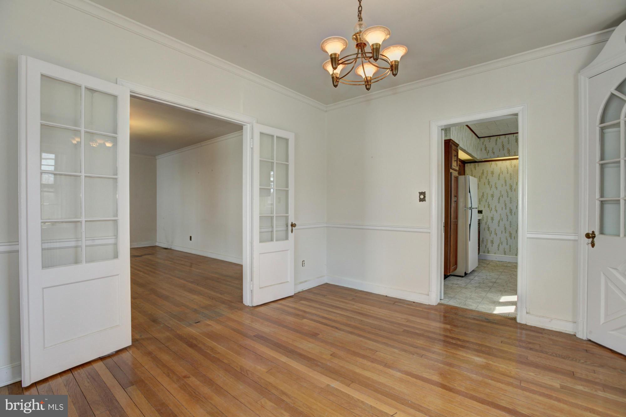 9906 Capitol View Avenue Silver Spring, MD 20910 - Photo 10 of 28 Dining Room