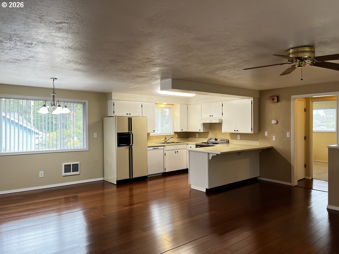 2159 42nd Street Florence, OR 97439 - Photo 37 of 48