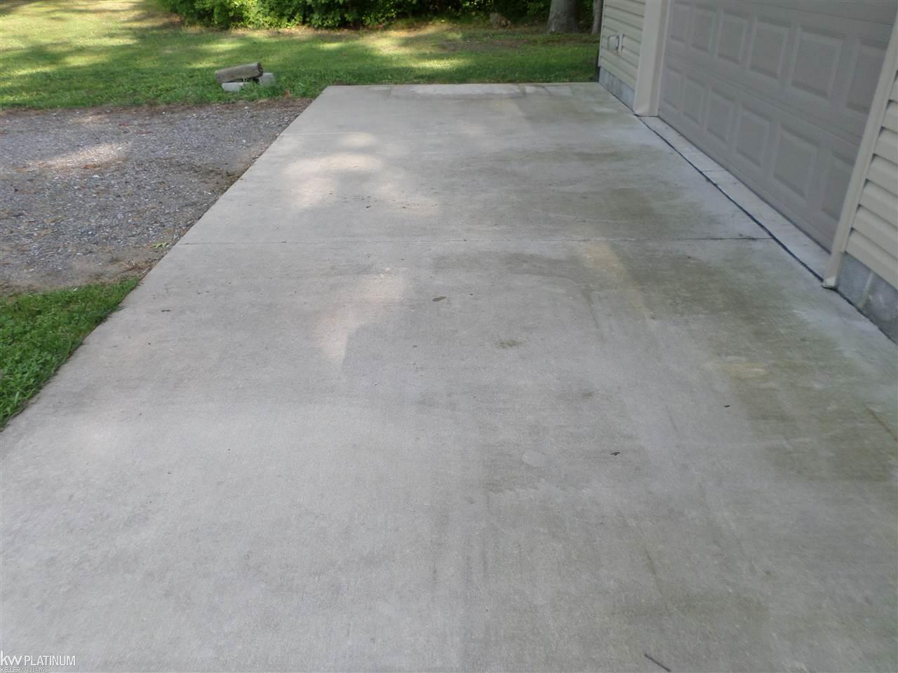 6369 Swartout Road Algonac, MI 48001 - Photo 87 of 90 31300892-88.JPG