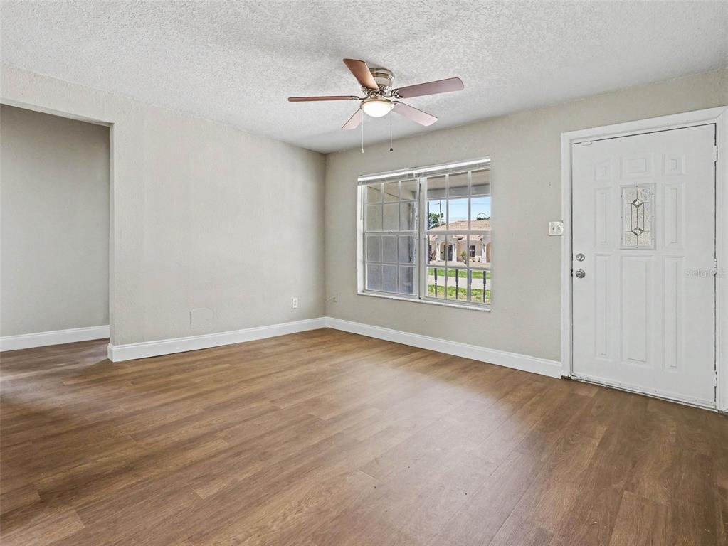 5105 Rohn Avenue North Tampa, FL 33614 - Photo 7 of 26