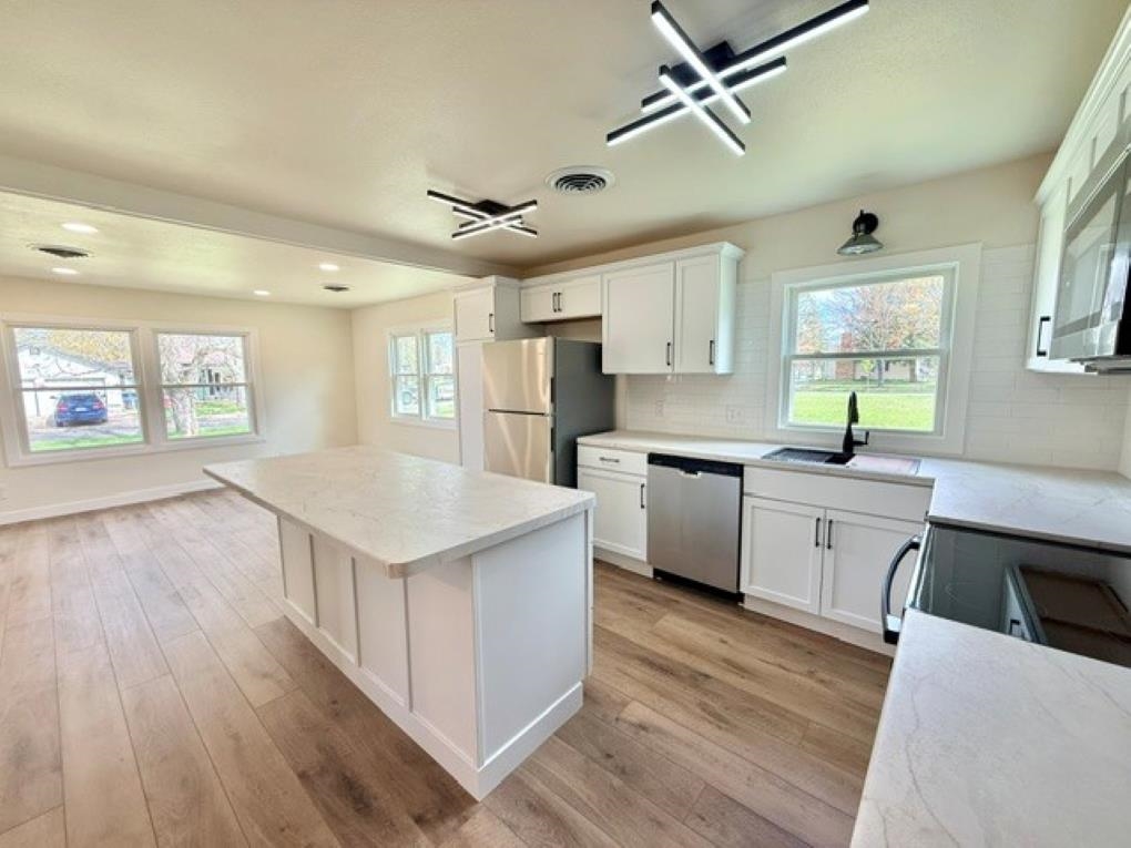 704 Spruce Street Merrill, WI 54452 - Photo 8 of 19