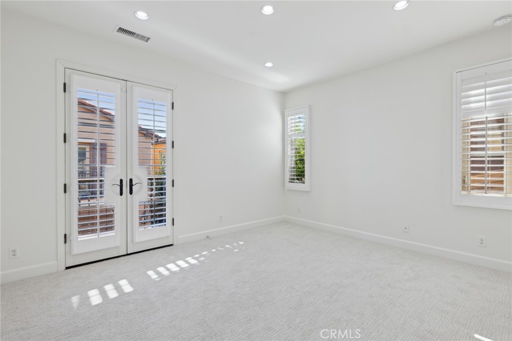 40 Lupari Irvine, CA 92618 - Photo 19 of 56