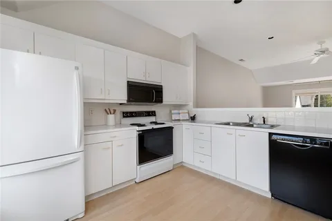 $659,000 | 3 Martingale Lane, Narragansett, RI 02882