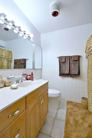 $249,000 | 4250 North Marine Drive, Unit 1731, Chicago, IL 60613