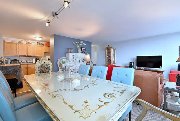 $249,000 | 4250 North Marine Drive, Unit 1731, Chicago, IL 60613