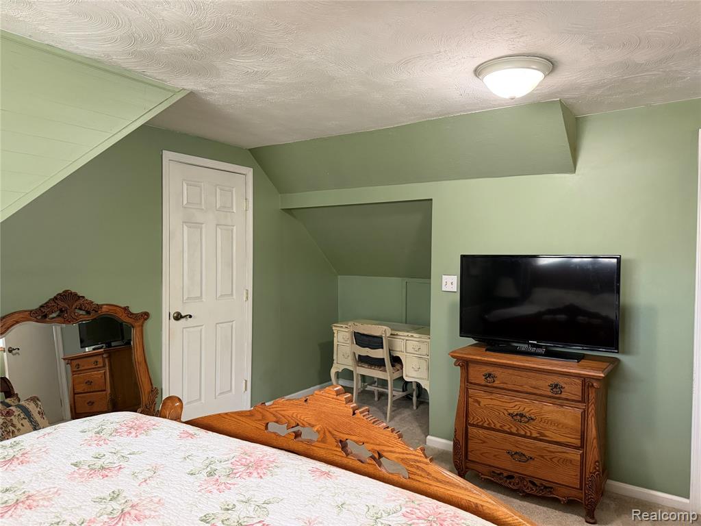 34503 Chestnut Street Wayne, MI 48184 - Photo 13 of 37