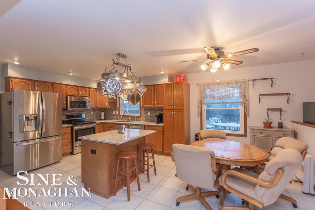9549 Crawford Road Columbus, MI 48063 - Photo 5 of 35