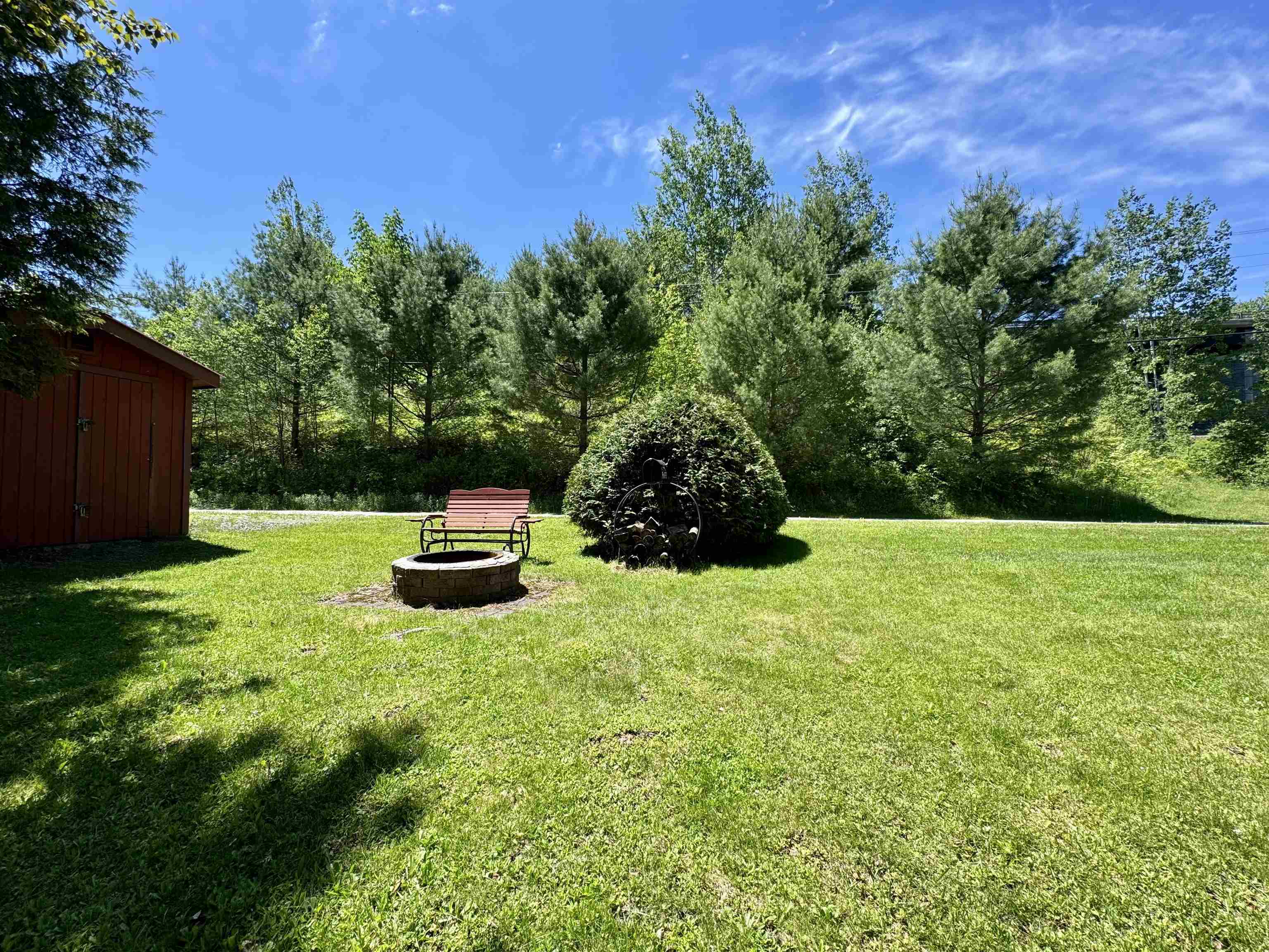 140 Lakeside Lane Barton, VT 05822 - Photo 26 of 29