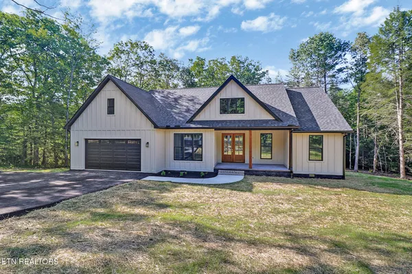 $499,900 | 1452 Model Farm Road, Jamestown, TN 38556
