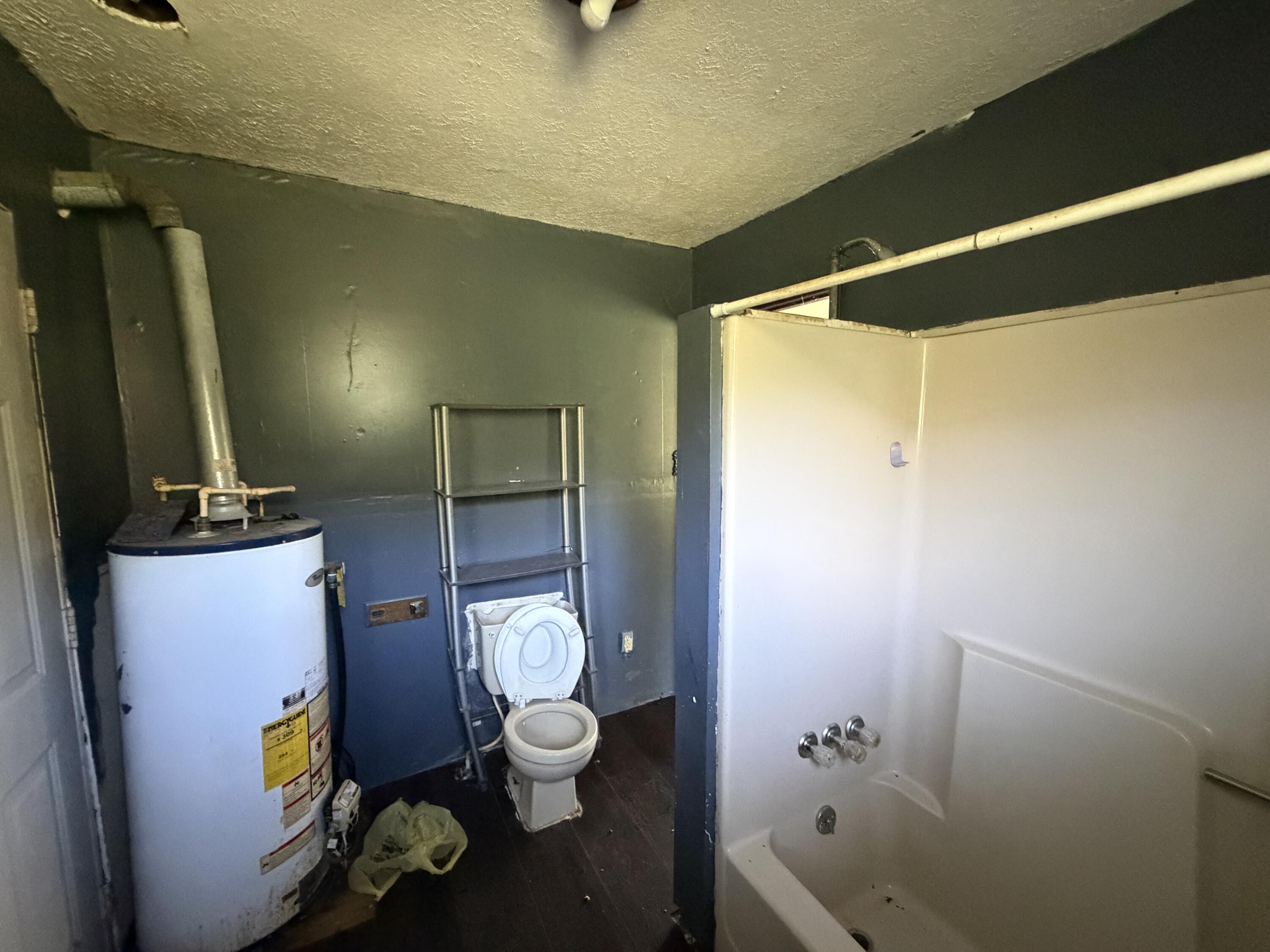 7292 Hode Road Warfield, KY 41267 - Photo 55 of 69 Bathroom