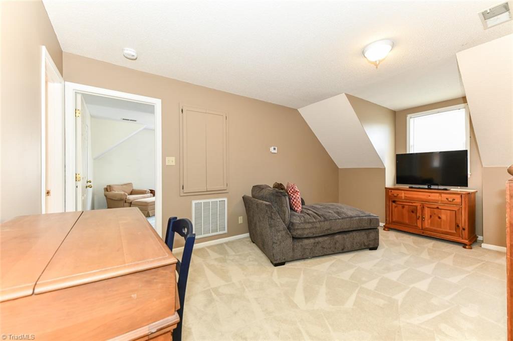 409 Old Mill Road High Point, NC 27265 - Photo 22 of 37 Loft