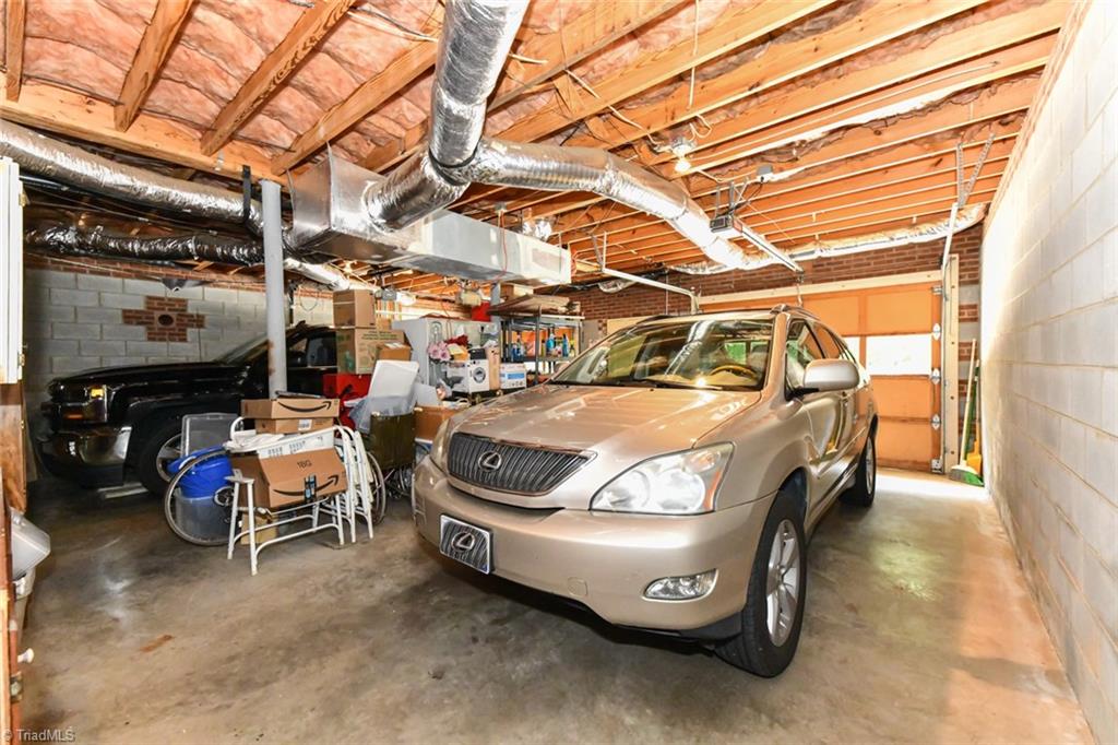 409 Old Mill Road High Point, NC 27265 - Photo 29 of 37 Garage
