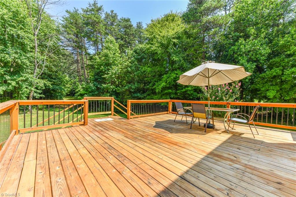 409 Old Mill Road High Point, NC 27265 - Photo 34 of 37 Deck