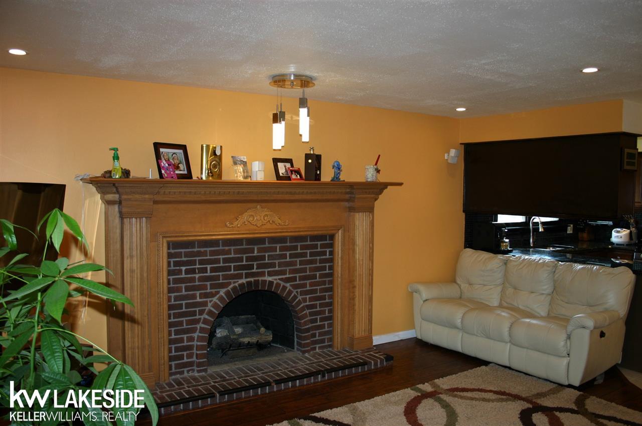 35712 Shell Drive Sterling Heights, MI 48310 - Photo 11 of 47 31326666-10.JPG