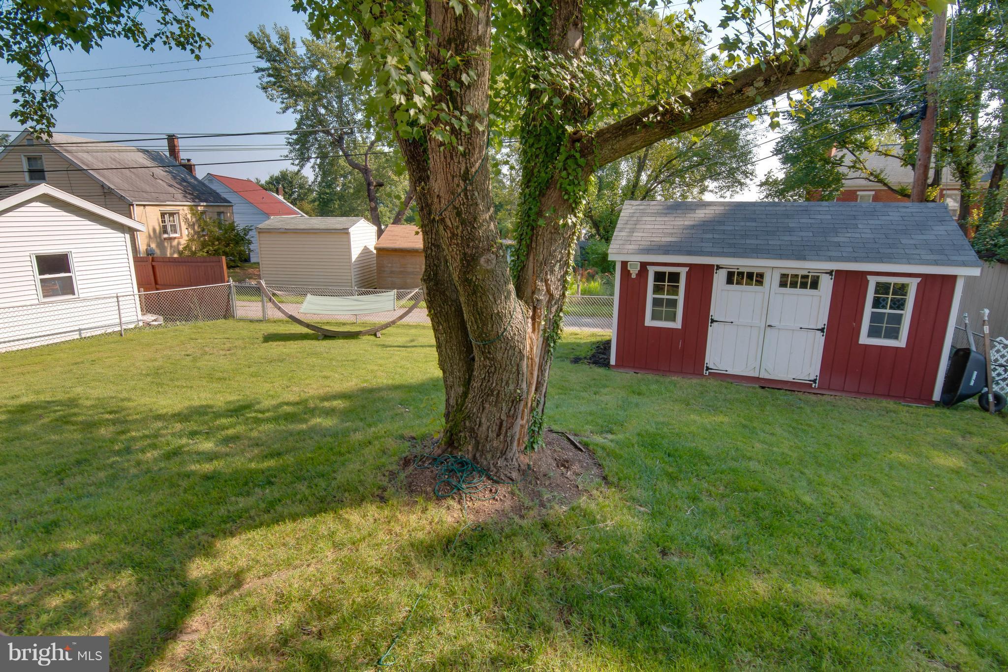 1234 Oakland Terrace Road Baltimore, MD 21227 - Photo 28 of 30 a view of backyard of house with green space