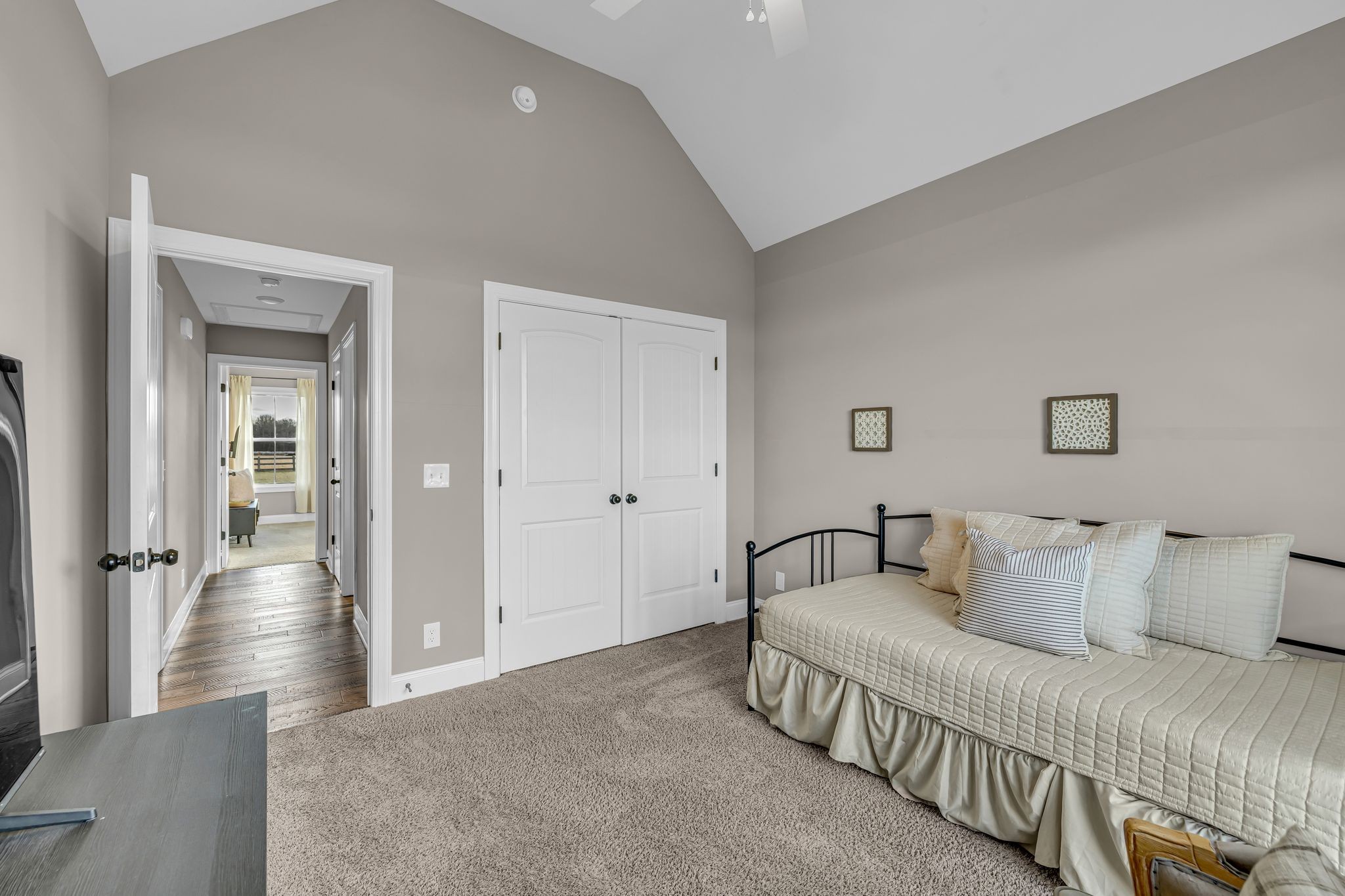 852 Longview Road Shelbyville, TN 37160 - Photo 22 of 38 a bedroom with a bed and a couch