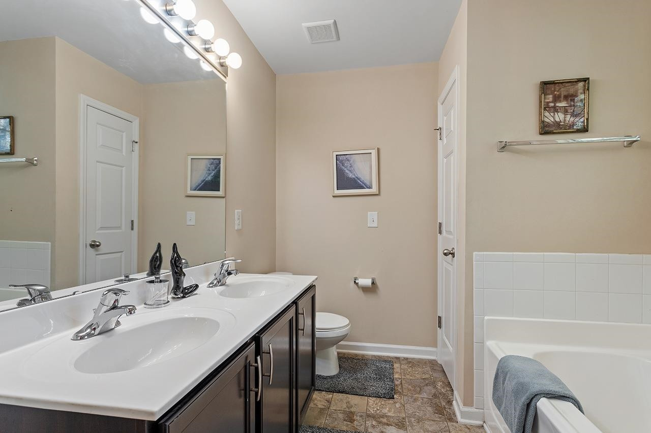 401 Coalinga Lane, Unit 111 Raleigh, NC 27610 - Photo 28 of 34 Photo 30