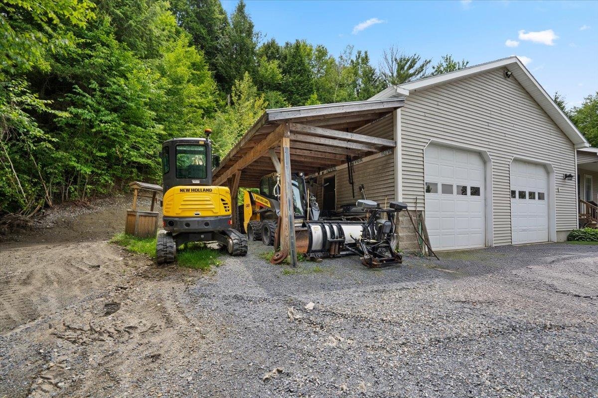 3992 Main Road Huntington, VT 05462 - Photo 31 of 32