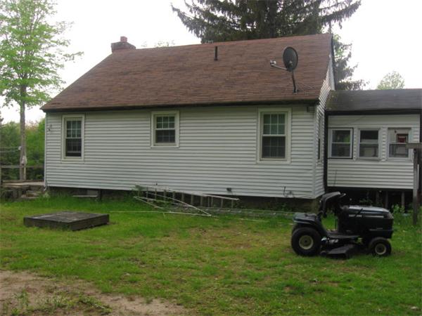 72 Sutton Road Webster, MA 01570 - Photo 4 of 15