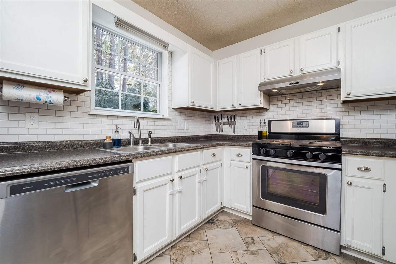 1036 Mills Street Raleigh, NC 27608 - Photo 3 of 25 Kitchen