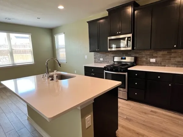 $2,100 | 7505 Vidrine Street, Austin, TX 78754