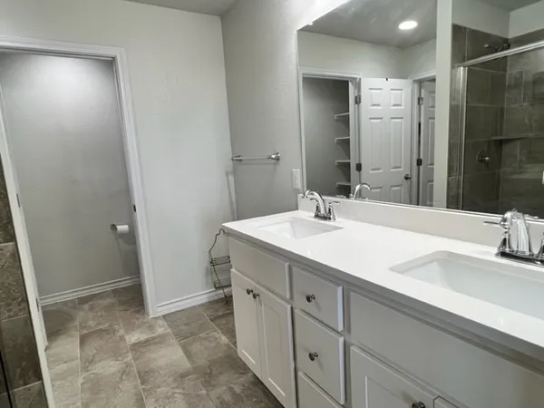 $2,100 | 7505 Vidrine Street, Austin, TX 78754