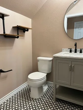 $2,100 | 7505 Vidrine Street, Austin, TX 78754