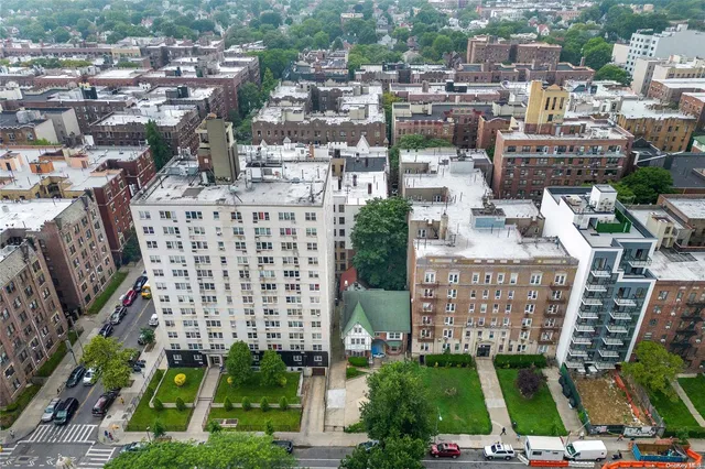 $5,500,000 | 622 Ocean Avenue | Prospect Park South