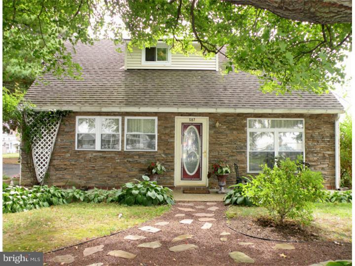 587 Arbor Road Morrisville, PA 19067 - Photo 2 of 20 Exterior Front