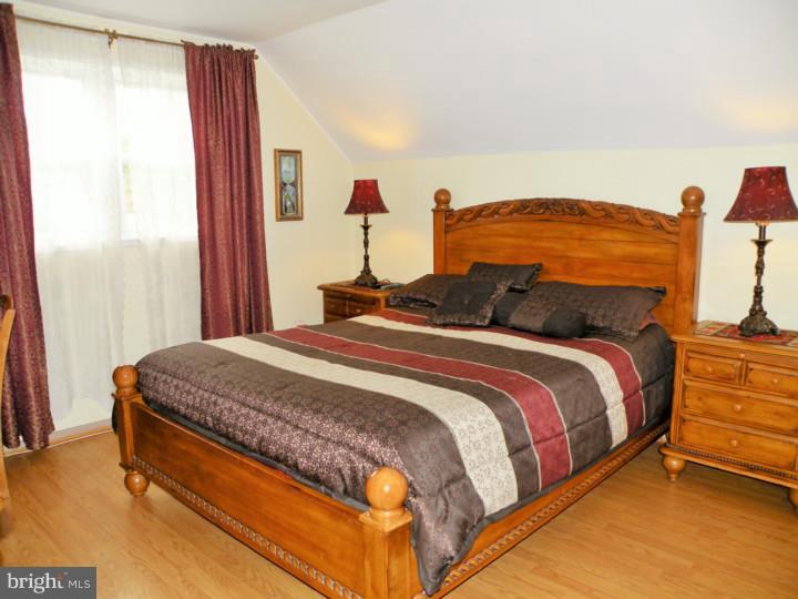 587 Arbor Road Morrisville, PA 19067 - Photo 7 of 20 Master Bedroom
