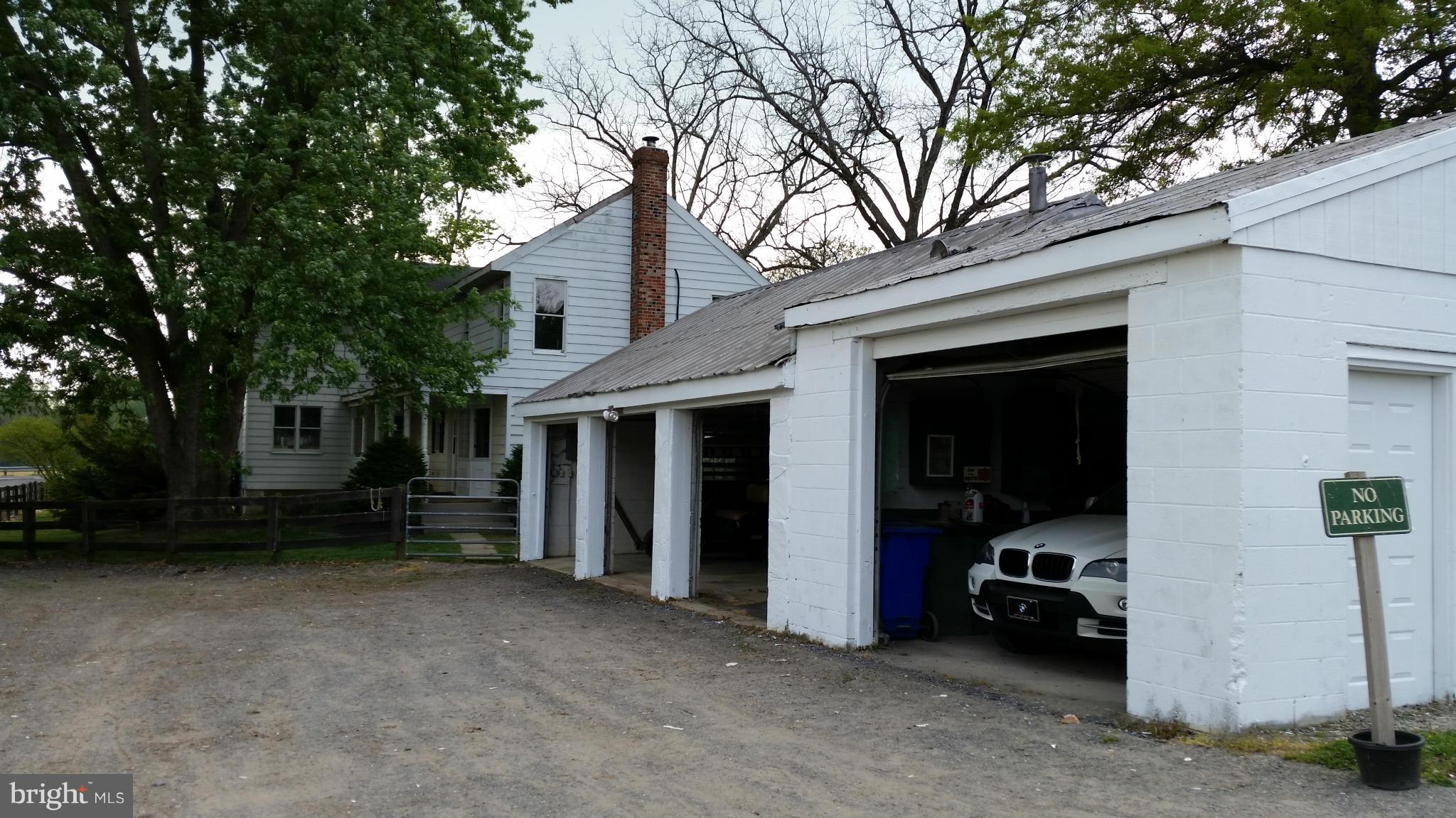 28901 Kemptown Road Mount Airy, MD 21771 - Photo 23 of 29 a view of a car park in front of house