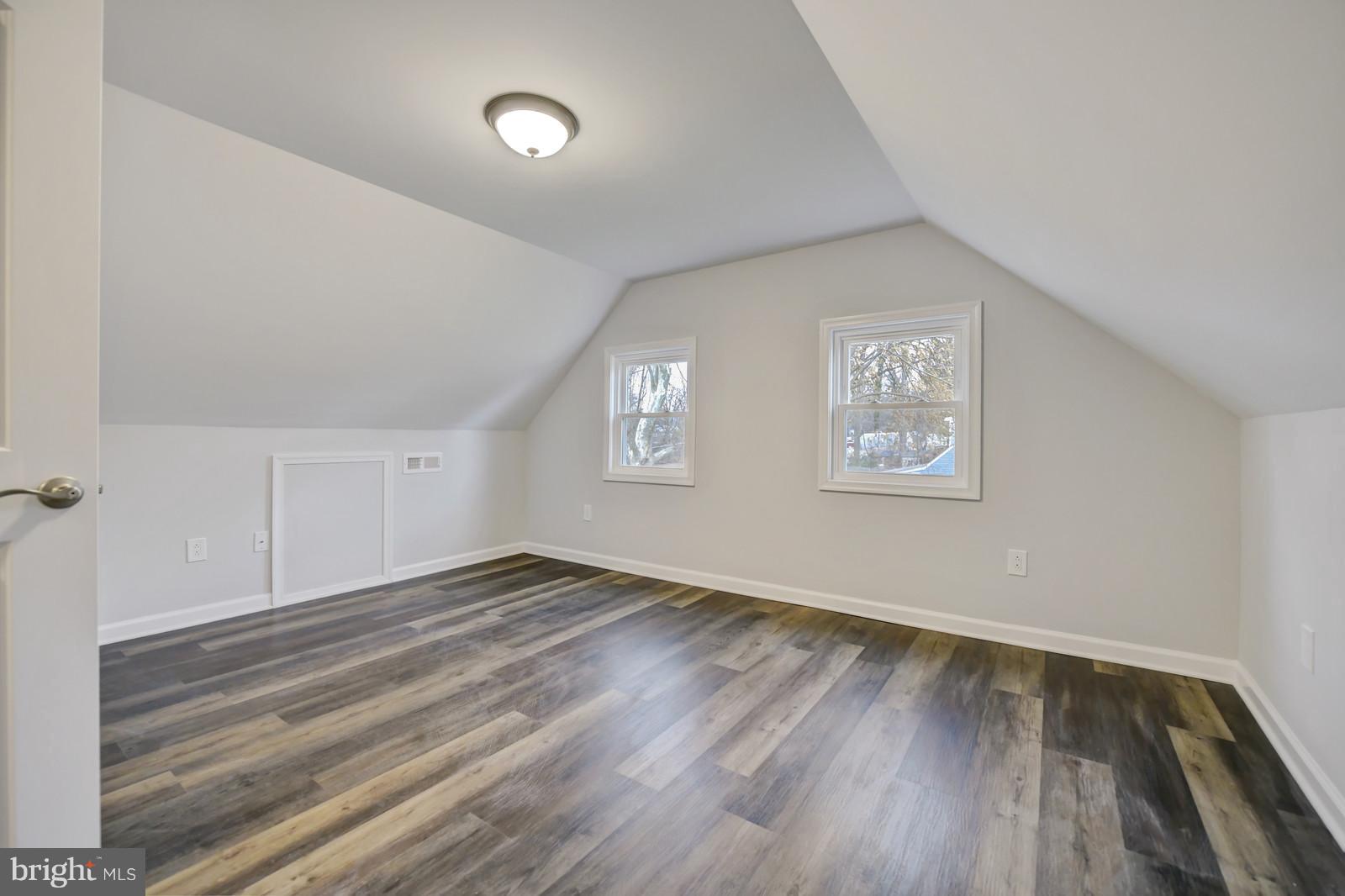 9366 Annapolis Road Philadelphia, PA 19114 - Photo 17 of 26 Gallery Image 17