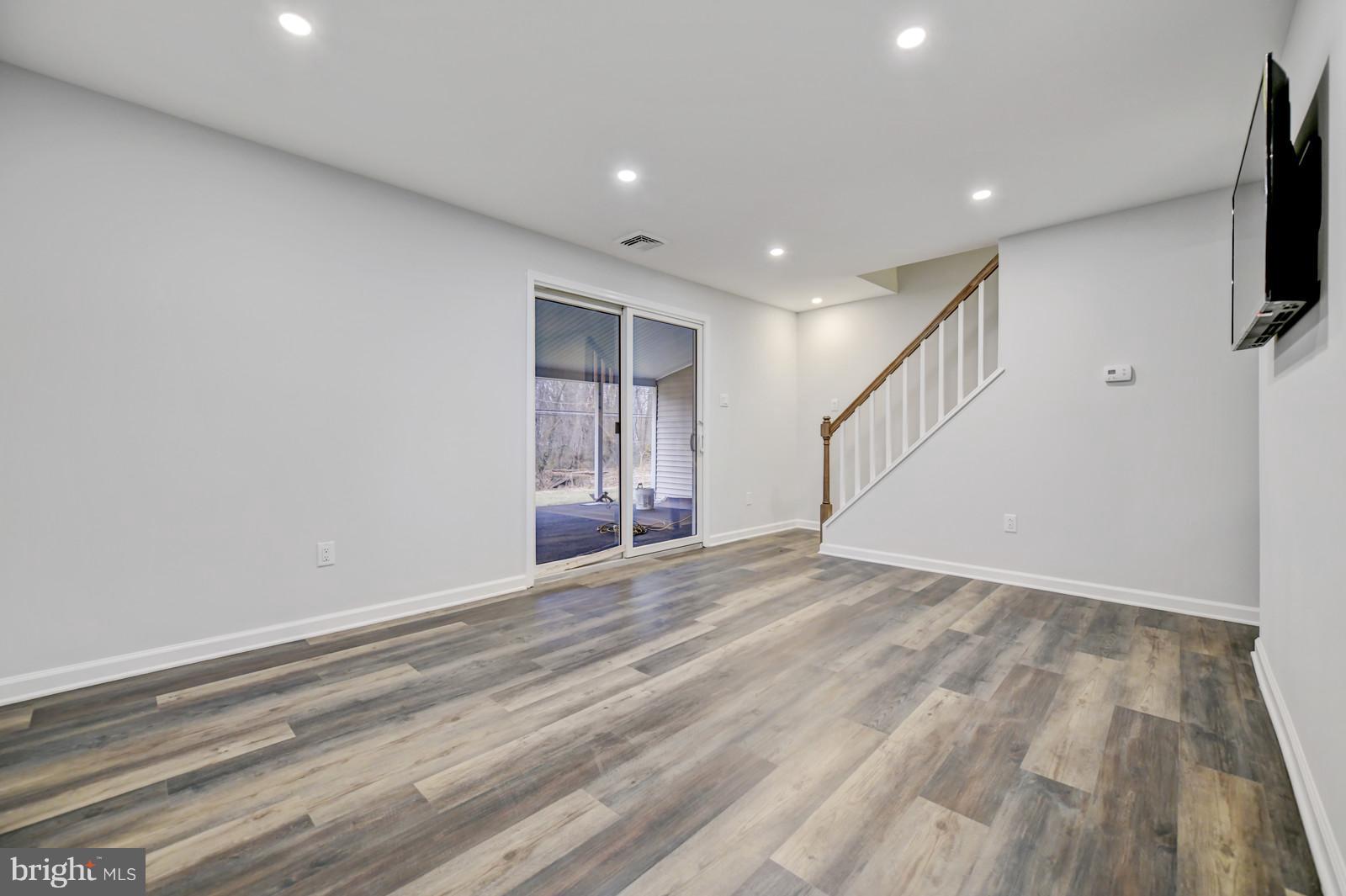 9366 Annapolis Road Philadelphia, PA 19114 - Photo 8 of 26 Gallery Image 8