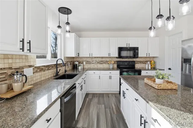 $439,900 | 564 Hickory Manor, Arnold, MO 63010