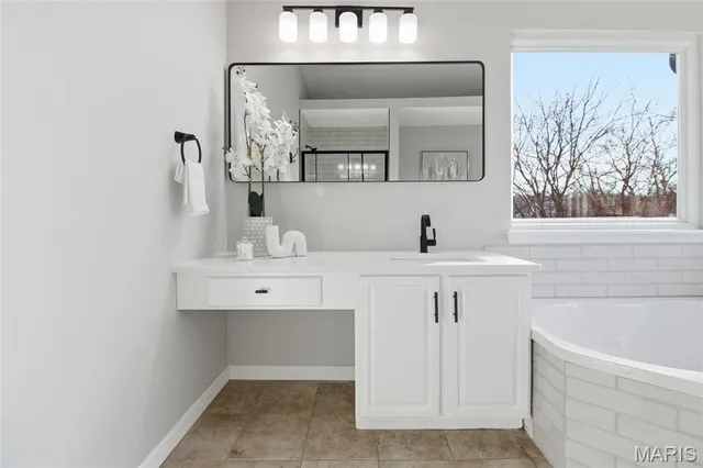 $439,900 | 564 Hickory Manor, Arnold, MO 63010